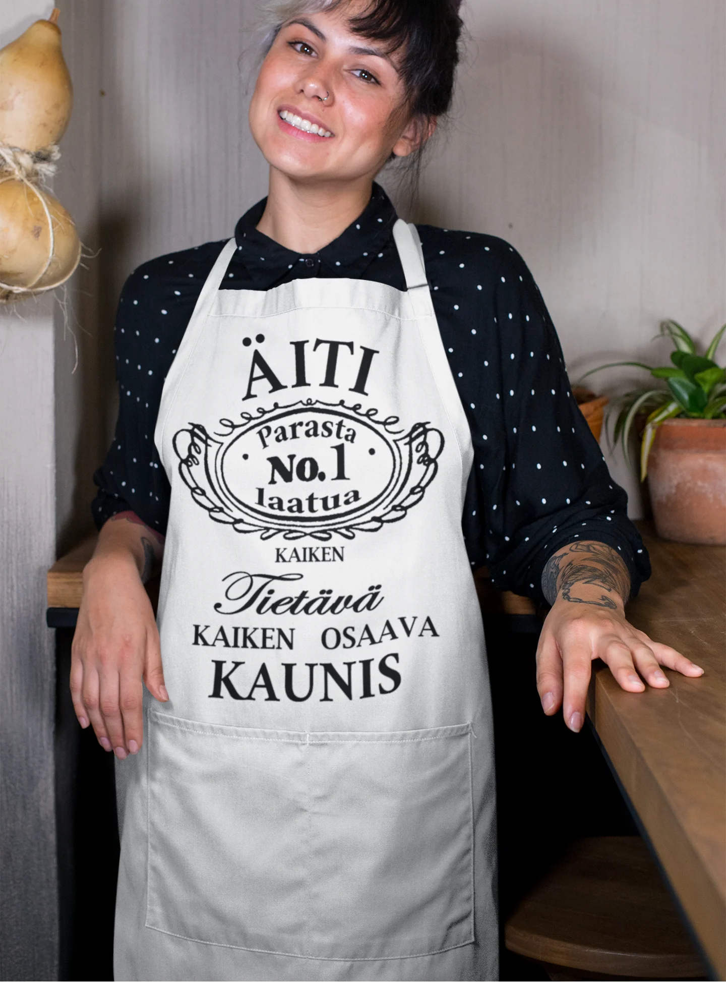 ESSU TASKULLA VALKOINEN - ÄITI NRO.1 (00 2112)
