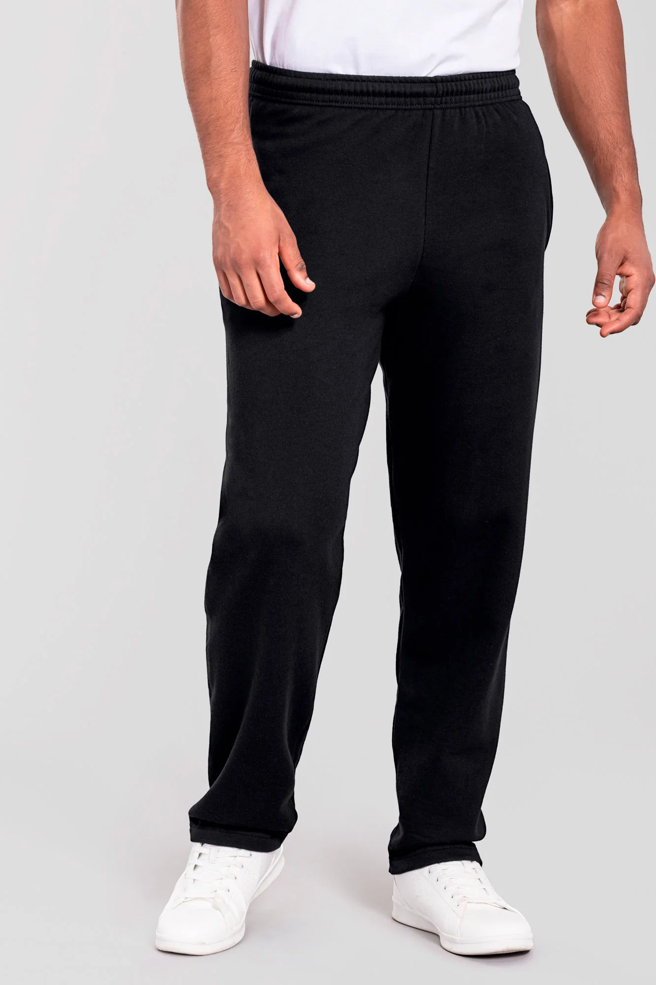 Iconic 250 Suoralahkeiset Collegehousut - musta