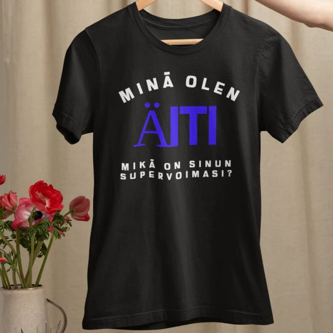 NAISTEN T-PAITA MUSTA - SUPERSANKARI ÄITI (1026) - Image 2