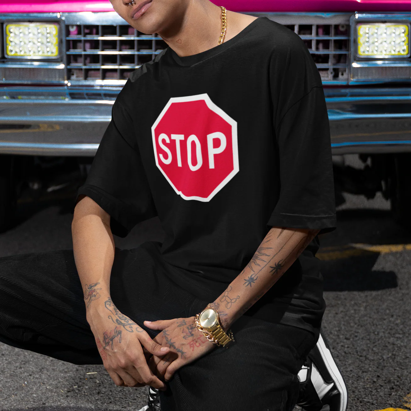 T-PAITA MUSTA - STOP (00 792)