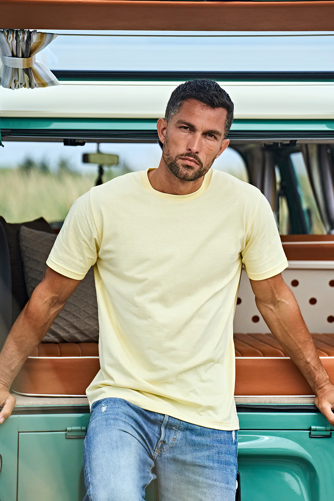 UNLABELED LUXURY TEE